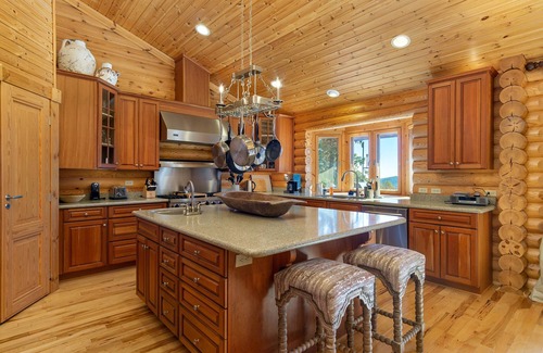Old Fort Cabin | Westover Lodge | Luxury Log Cabin with Breathtaking Panoramic Mountain Views!
