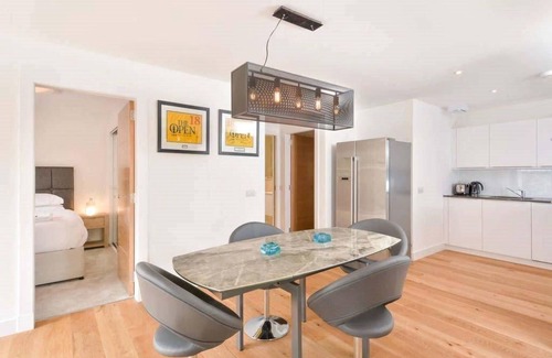 St. Andrews Apartment | Westview - New build modern apartment in the heart of town