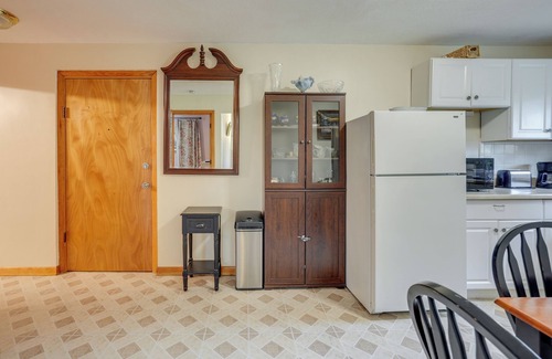 South Side Condo | WFH-Friendly Waltham Condo: 1 Mi to Riverwalk Park