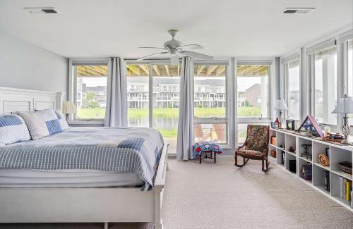 Selbyville House | Whale of a Time - Waterfront Stay for 10 with Resort-style Amenities