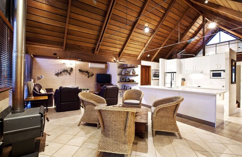 Dunsborough House | Whalers Cove Villas