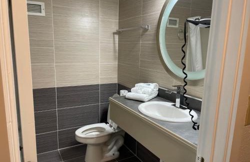 New Bedford Hotel | Whalers Inn and Suites