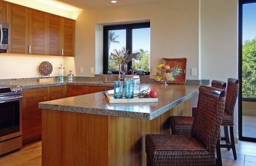 Wailea Condo | Whales, Beaches and Sunsets! Come enjoy Maui's most exclusive resorts.