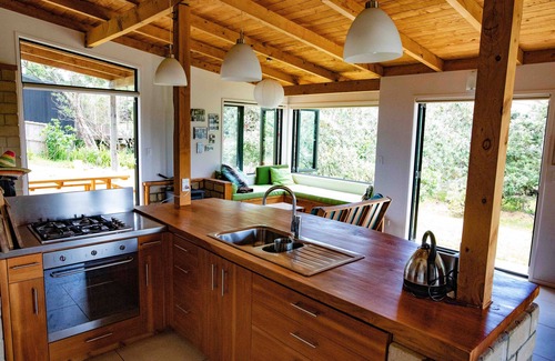 Whangapoua House | Whangapoua Family Bach - 100m to the beach!