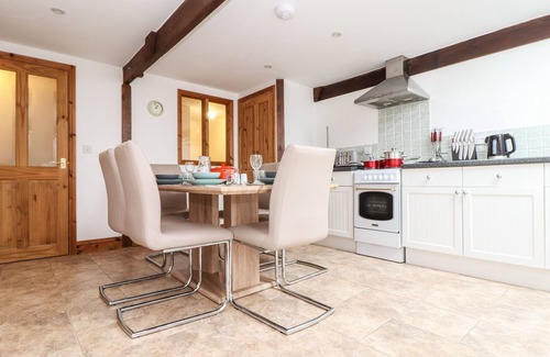 Stenalees Cottage | WHEAL PROSPER@THE WEST DRY, pet friendly, with a garden in St Austell