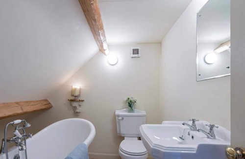 Egton Cottage | WHEATSHEAF COTTAGE, pet friendly, with open fire in Grosmont