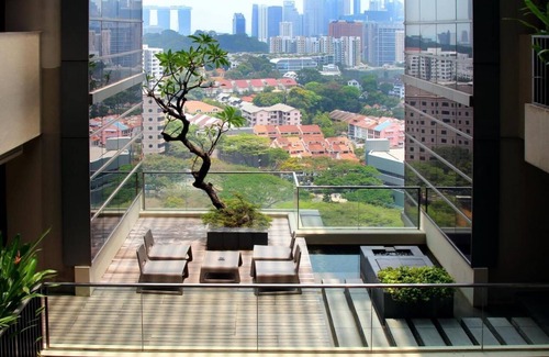 Downtown Singapore Apartment | Wheelchair Friendly 1 Bedroom at Orchard, 50 m Stroll to MRT