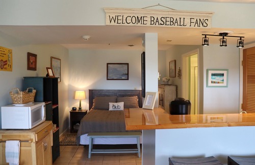 Fly Creek Apartment | Wheelhouse Studio, Under 5 minutes to Cooperstown, 10 minutes to Dreams Park