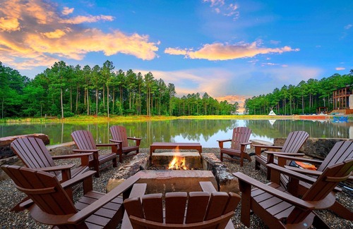 Pickens Cabin | Where the Wild Things Are | 10BR Luxury Cabin w/Game Room, 2 Hot Tubs, Pond, & EV Outlet