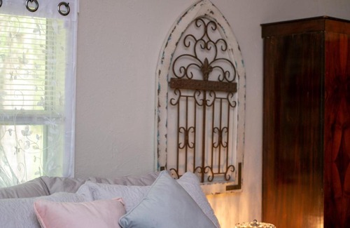 Brooksville Apartment | Whimsical Woods