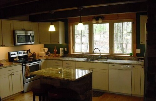 James Creek Cabin | Whippoorwill Retreat At Raystown Lake Just Down The Road From James Creek