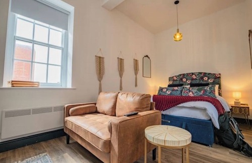 Pontrilas Apartment | WhiskAwayStays - Foregate Studio - No. 1