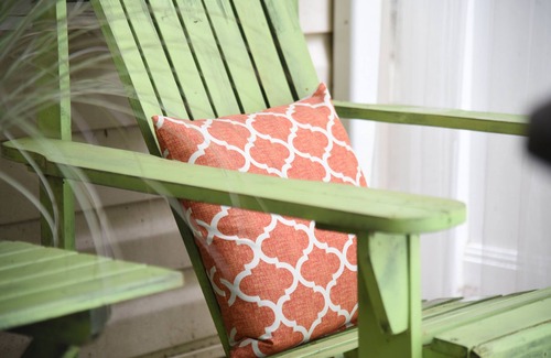 Laurel House | Whiskey Bottom Saloon by LLOYD SUITES