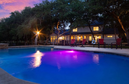 Dripping Springs House | Whispering Oaks Estate: Pool/Spa/Fire Pit/10 Acres