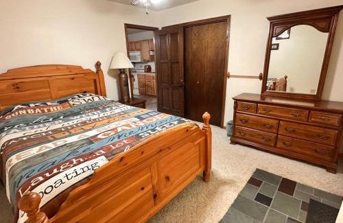 Auburn Cabin | Whispering Pines Lodge