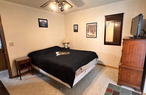 Auburn Cabin | Whispering Pines Lodge