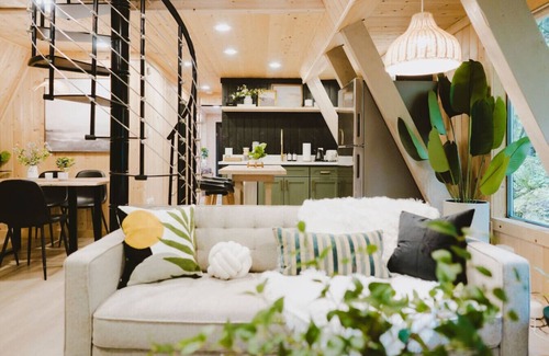 Skykomish Cabin | Whispering Timber by Stay in Nest -A Frame/Hot Tub