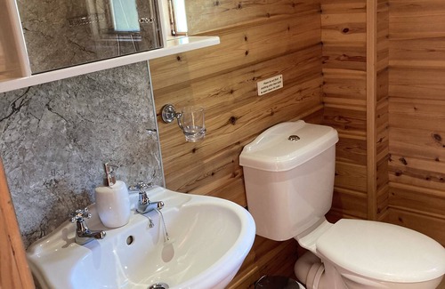 Corton Cabin | Whistley Farm Lakeside Lodges with Fishing Lakes & 4 Hole Pitch & Putt Golf