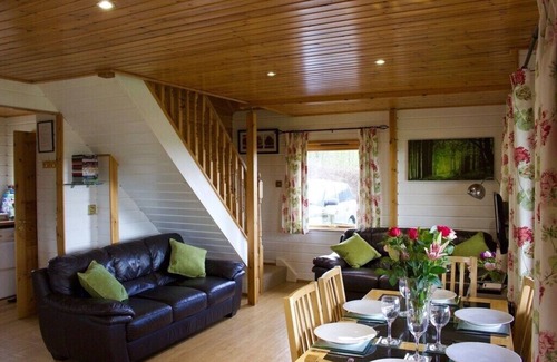 Corton Cabin | Whistley Farm Lakeside Lodges with Fishing Lakes & 4 Hole Pitch & Putt Golf