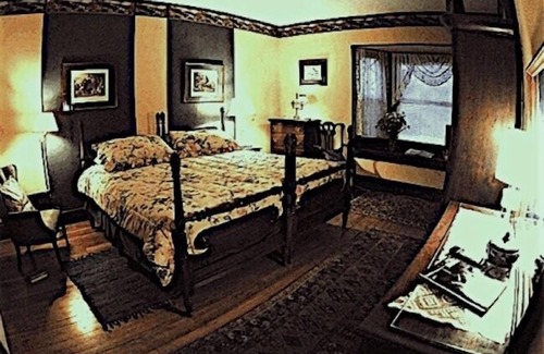 Lenox Bed & Breakfast | Whistler's Inn Bed & Breakfast