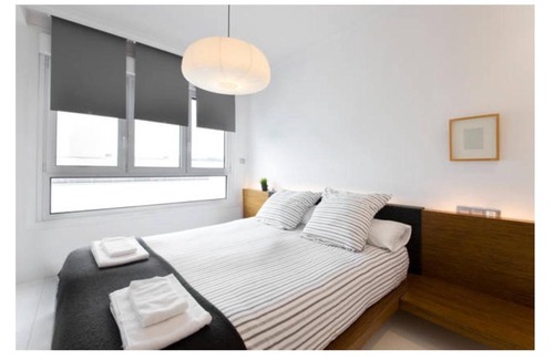 San Sebastian Apartment | White Cozy Flat in Donostia