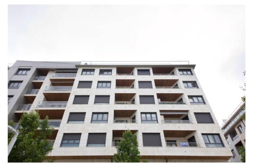 San Sebastian Apartment | White Cozy Flat in Donostia