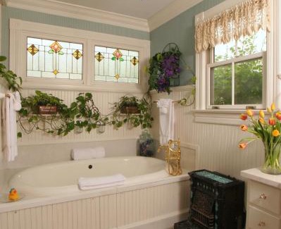 Historic Downtown Manteo Bed & Breakfast | White Doe Inn Bed & Breakfast
