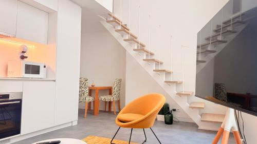 Aveiro Apartment | White Garden