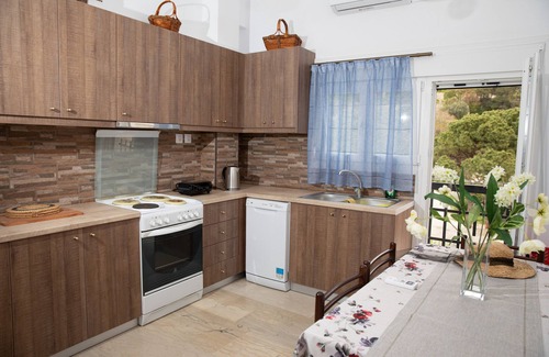 Lakkion House | White Heaven. Near the Marina Lakki and a Wonderful View of the Port.