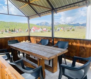 Tepacko Polje Apartment | White House Žabljak