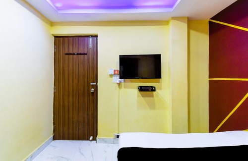Behala House | White House
