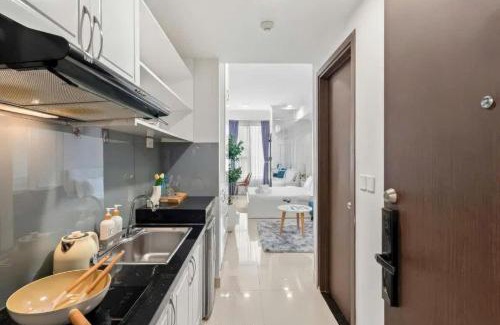 Bach Dang Riverside Apartment | White House in The Tresor Building District 4 l 5mins walk to D1 l