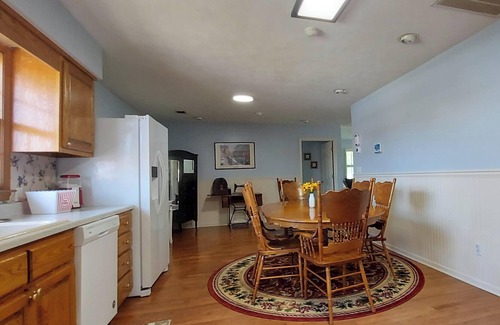 Warm Springs Cottage | White House Ranch two bedroom with pool, ranch animals & gorgeous sunsets.