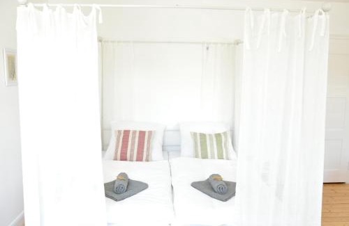 Landshut Apartment | White Midsommar - Stilvolle Wohnung, 4 Schlafzimmer, Küche