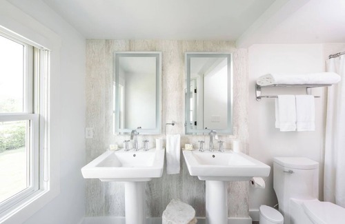 Washington House | White Moose Inn