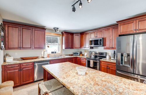 Eidelweiss Village House | White Mountain Home Near Lakes & Kancamagus Hwy!