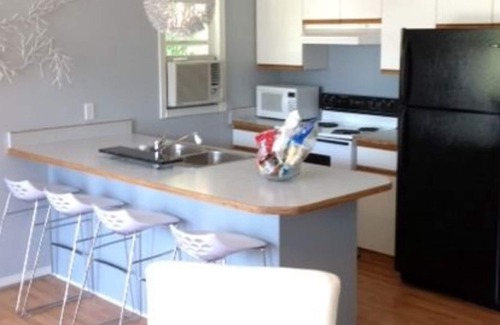 Sicamous House | White Pines Resort - Mara Lake