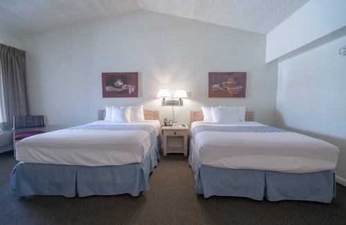 Whites City Hotel | White's City Cavern Inn