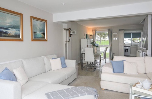 Y Felinheli Cottage | WHITE SAILS, pet friendly, country holiday cottage in Y Felinheli