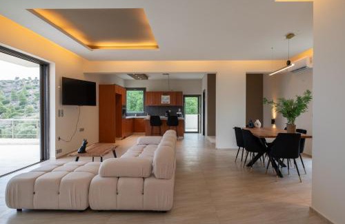 Loutraki-Agioi Theodoroi Villa | White Sand Loutraki Villa - Sea View