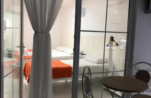 Sarimsakli Bed & Breakfast | White Suite Rooms