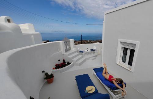 Vourvoulos House | White Swallow Suite Santorini