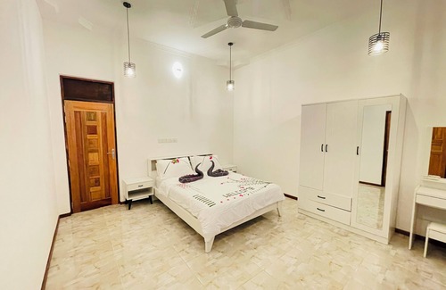 Dhidhdhoo House | White Tern Maldives