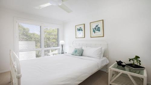 Pearl Beach House | Whitecaps - Pearl Beach, heated pool, walk to beach