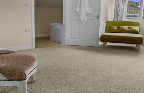 Alton Cottage | Whitedown - a cottage that sleeps 2 guests in 1 bedroom