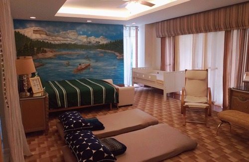 Baguio Hotel | Whitehouse of the Lord of Scents