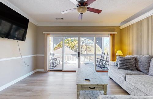 Ellijay Apartment | Whitepath Lodge & Resort #7
