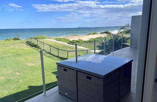 Old Bar House | Whitewater Beach House