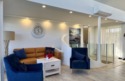 Old Bar House | Whitewater Beach House