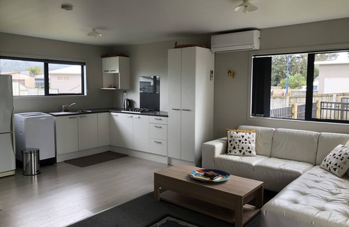 Whitianga House | Whitianga Kiwi Bach*